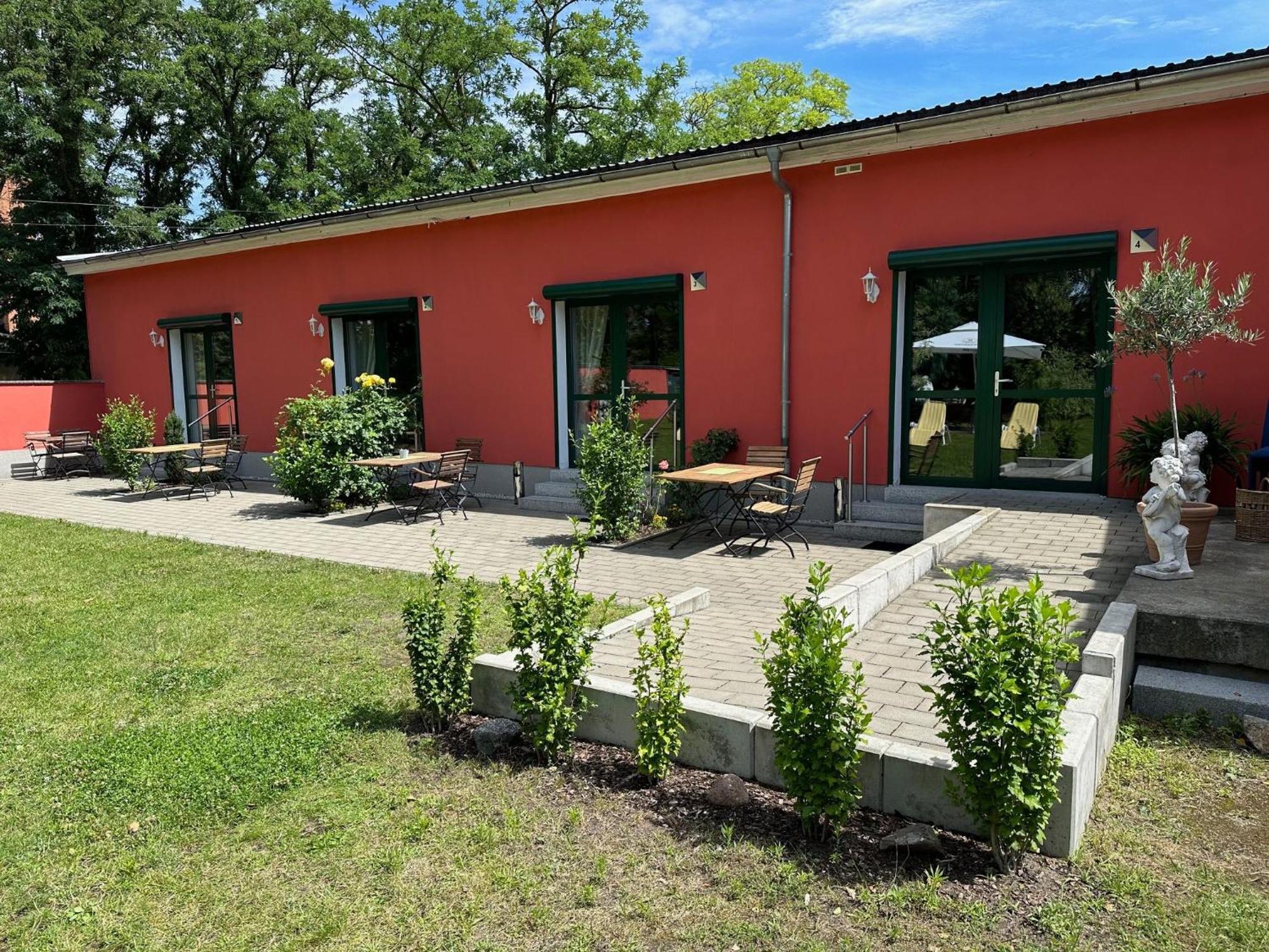Bed & Breakfast Am Waldguertel Форст Екстер'єр фото