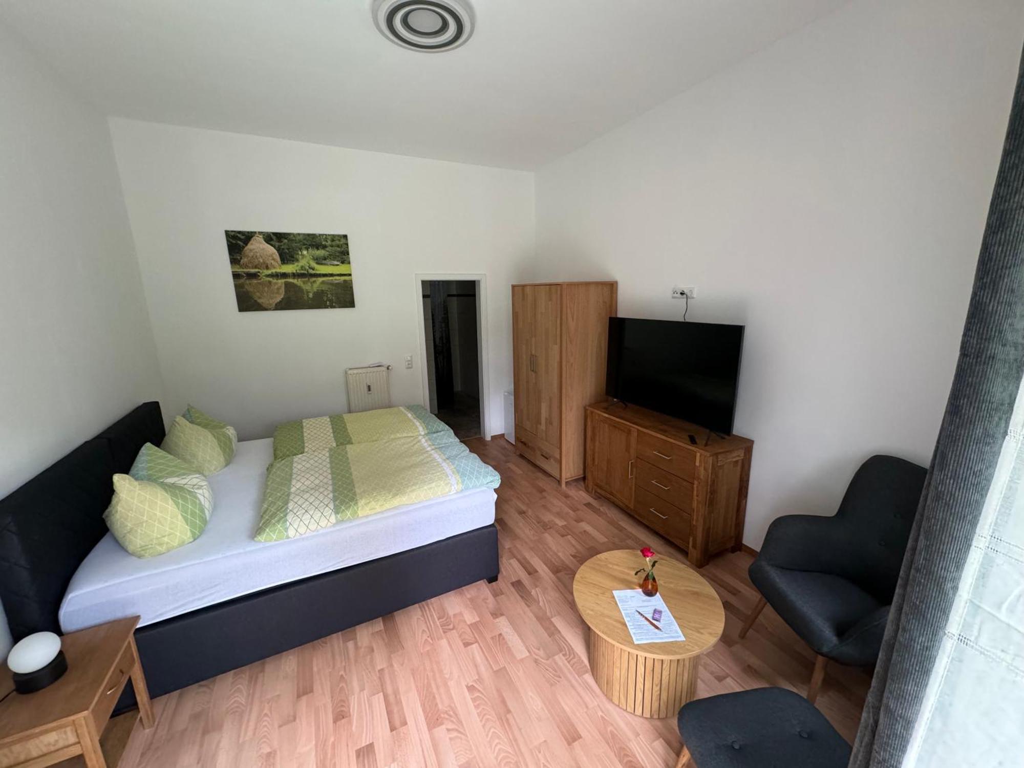 Bed & Breakfast Am Waldguertel Форст Екстер'єр фото